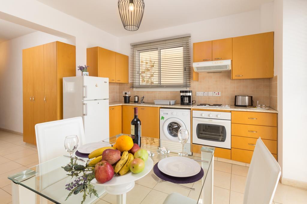 Elena Court Apt 401 Daire Larnaca Dış mekan fotoğraf
