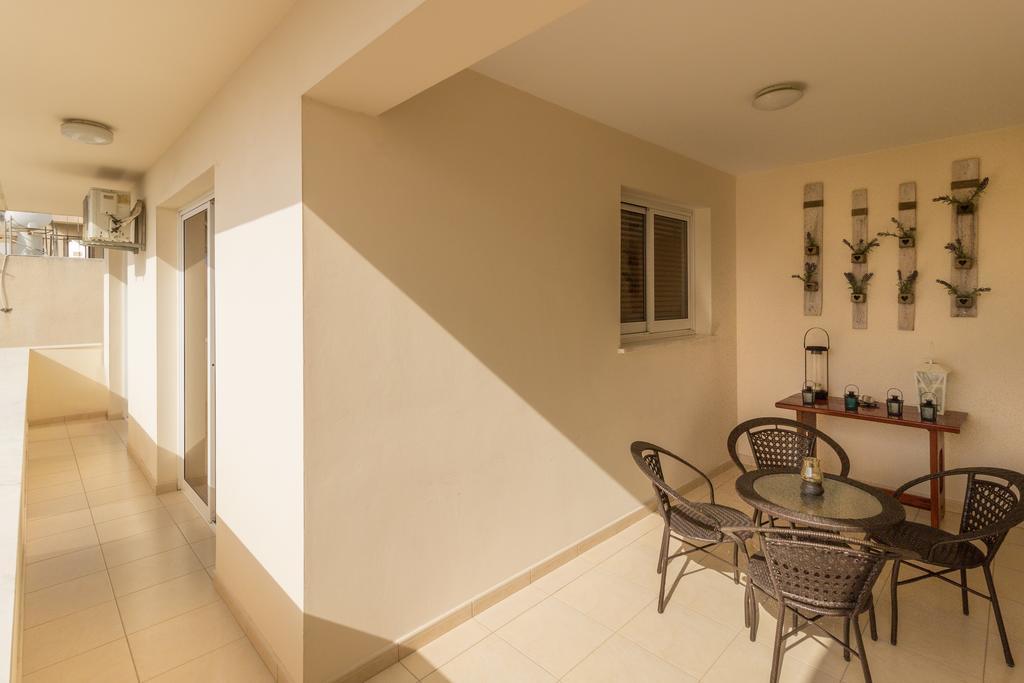Elena Court Apt 401 Daire Larnaca Dış mekan fotoğraf